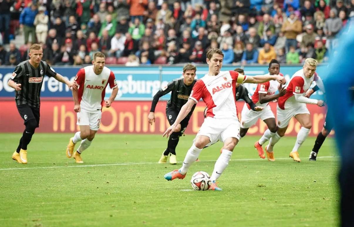 关于阿斯顿维拉迎荷甲关键赛，清晨豪取连胜，管理层满意，赛季目标并未改变的信息